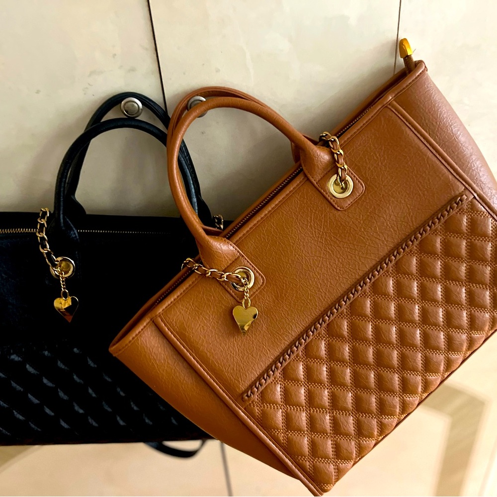 Brand new stunning foreign designed 5 pockets brown elegant Leather han… - Picture 10 of 12